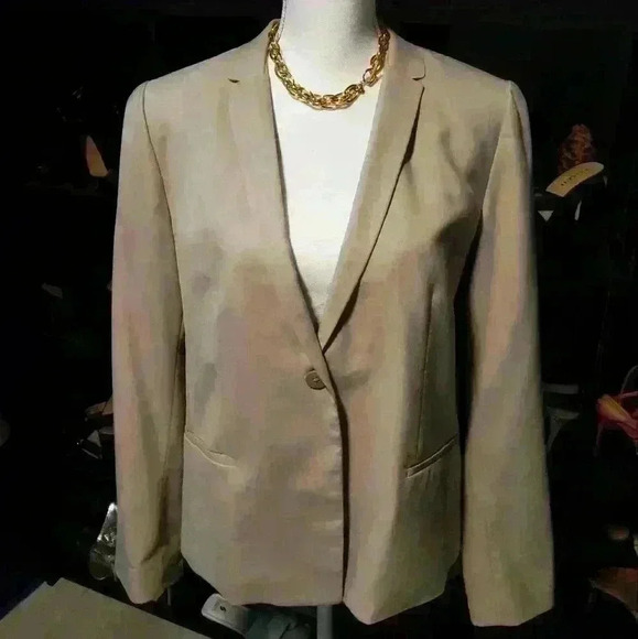 T. Tahari Classic Blazer- Final markdown! Price is FIRM! - Picture 1 of 5